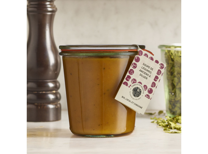 Soupe épaisse aux légumes anciens en bocal
