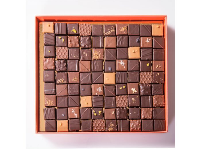 Reine Astrid - Assortiment Chocolats Noir  Lait 90 chocolats - 660g