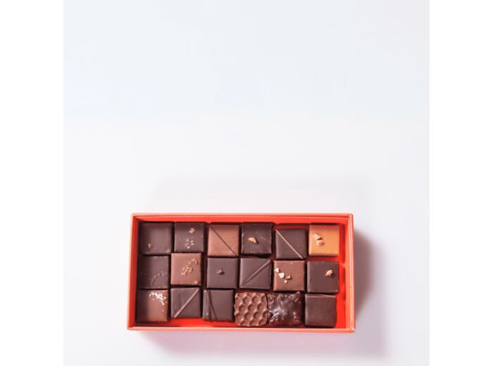 Reine Astrid - Assortiment Chocolats Noir  Lait 18 chocolats - 120g